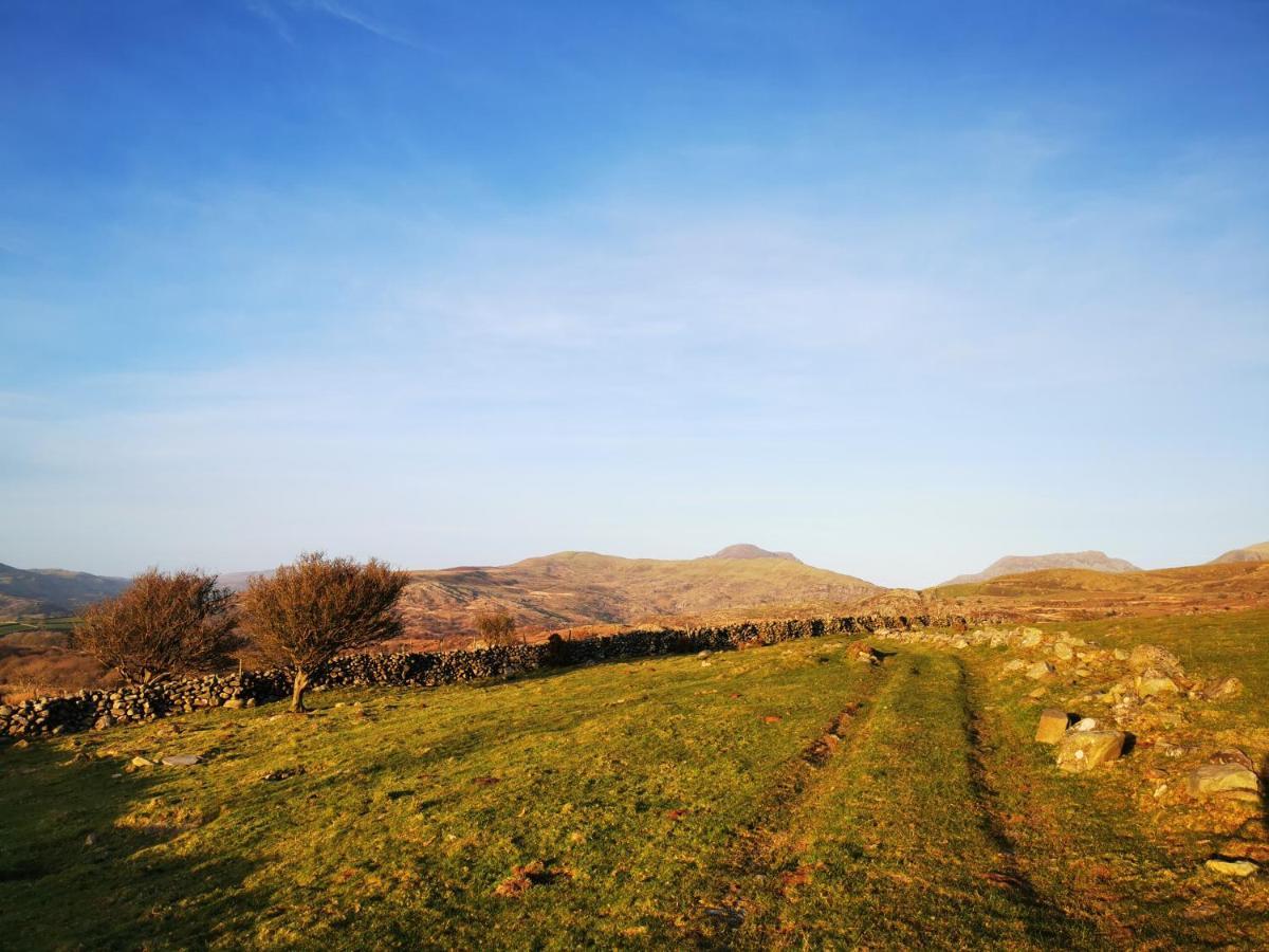 Апартаменти Ty Gwennol Near Gilfach Goch Лланбедр Екстер'єр фото